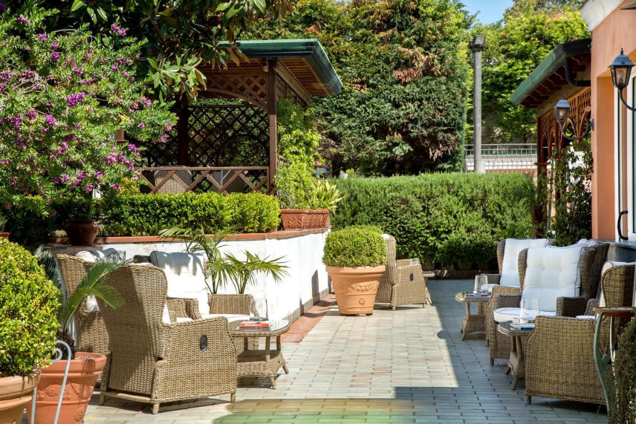 Montespina Park Hotel Наполи Екстериор снимка