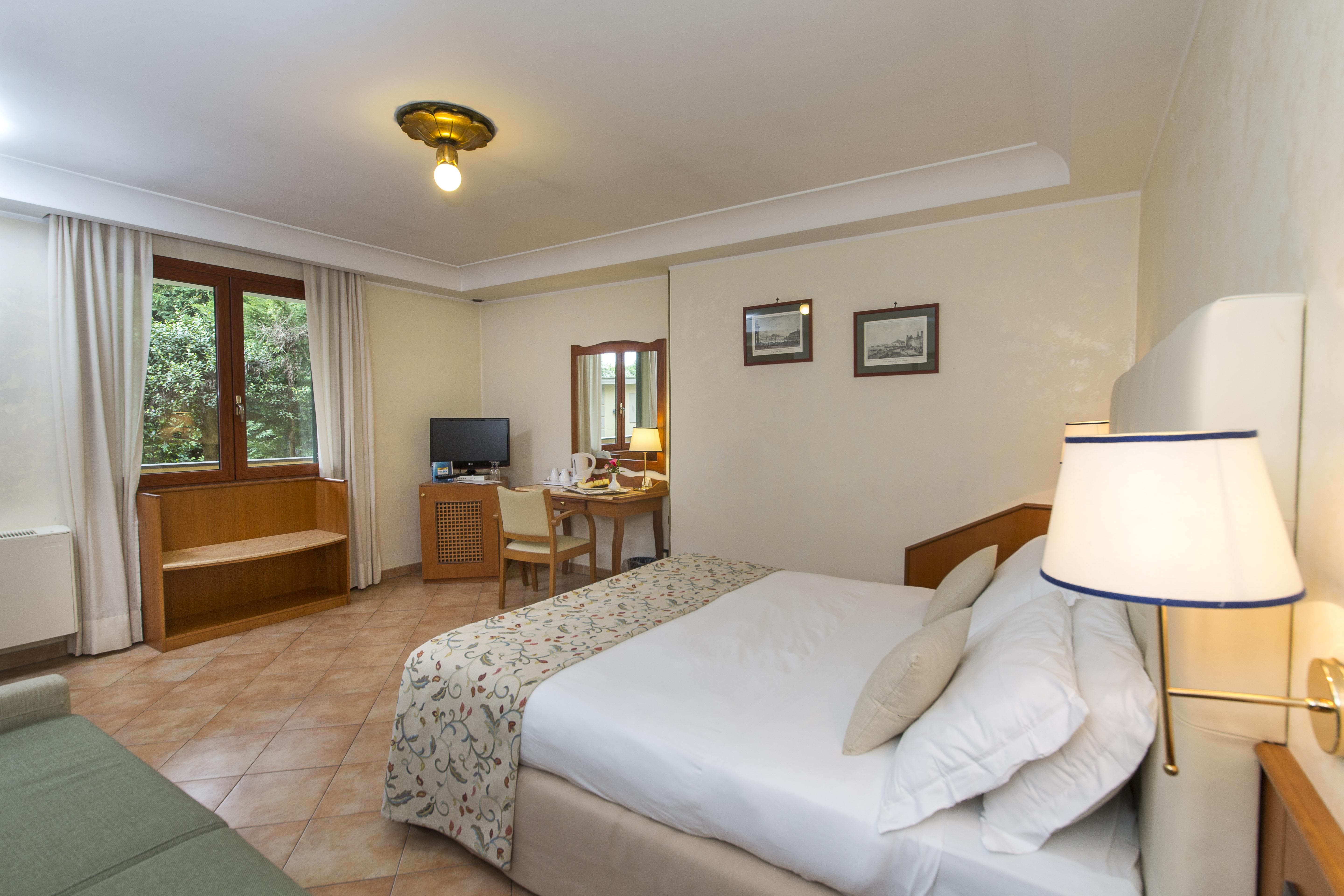Montespina Park Hotel Наполи Екстериор снимка