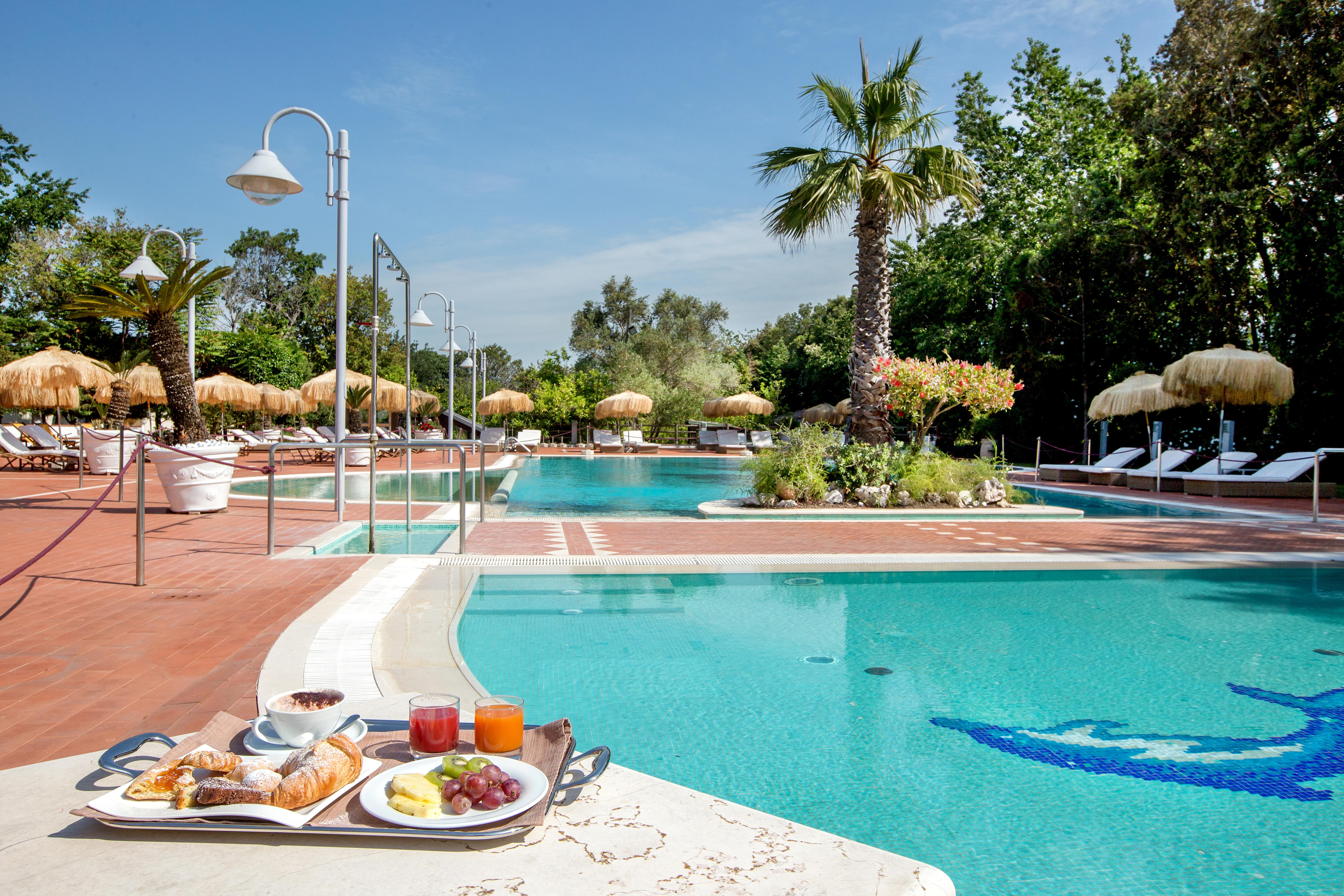 Montespina Park Hotel Наполи Екстериор снимка