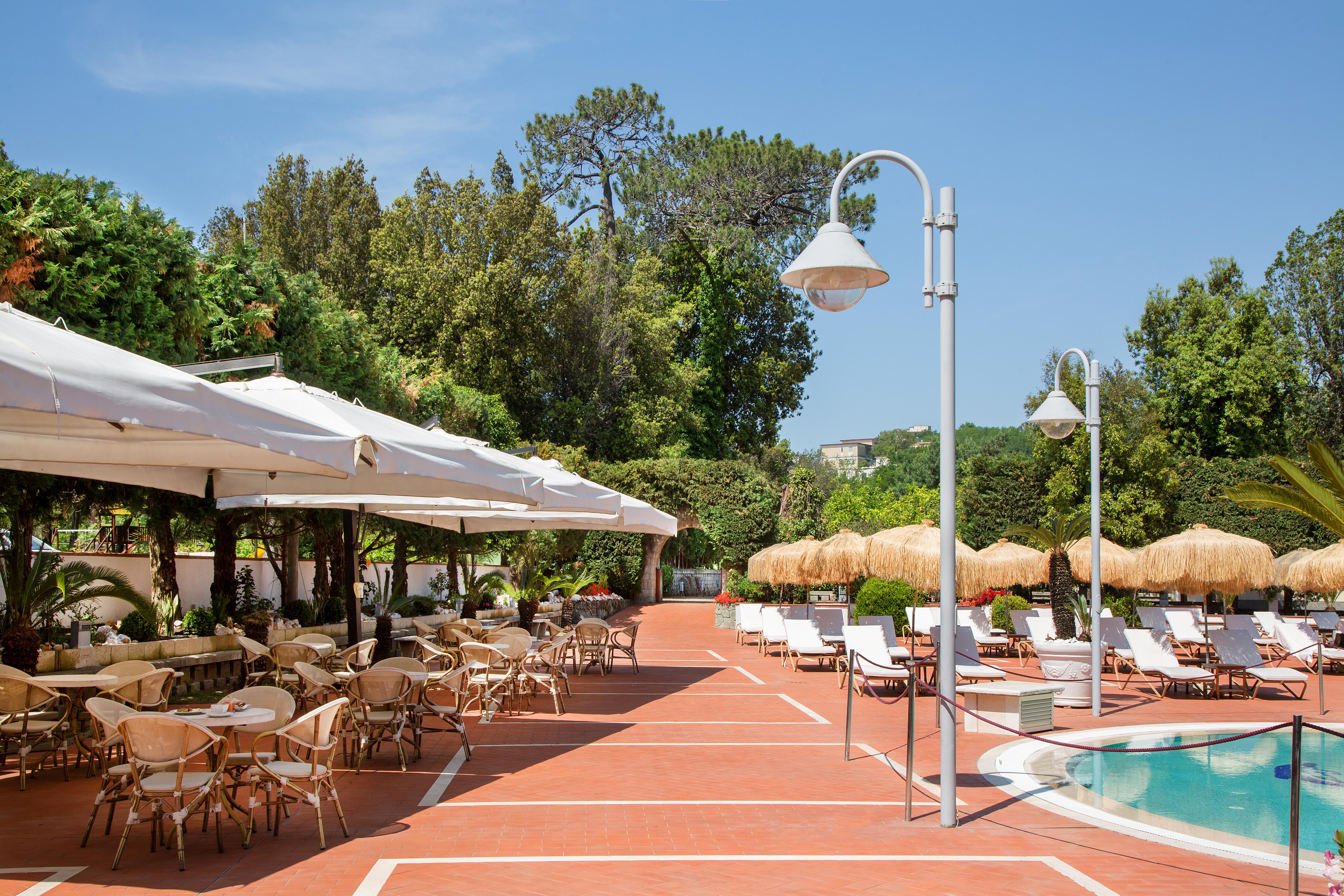 Montespina Park Hotel Наполи Екстериор снимка