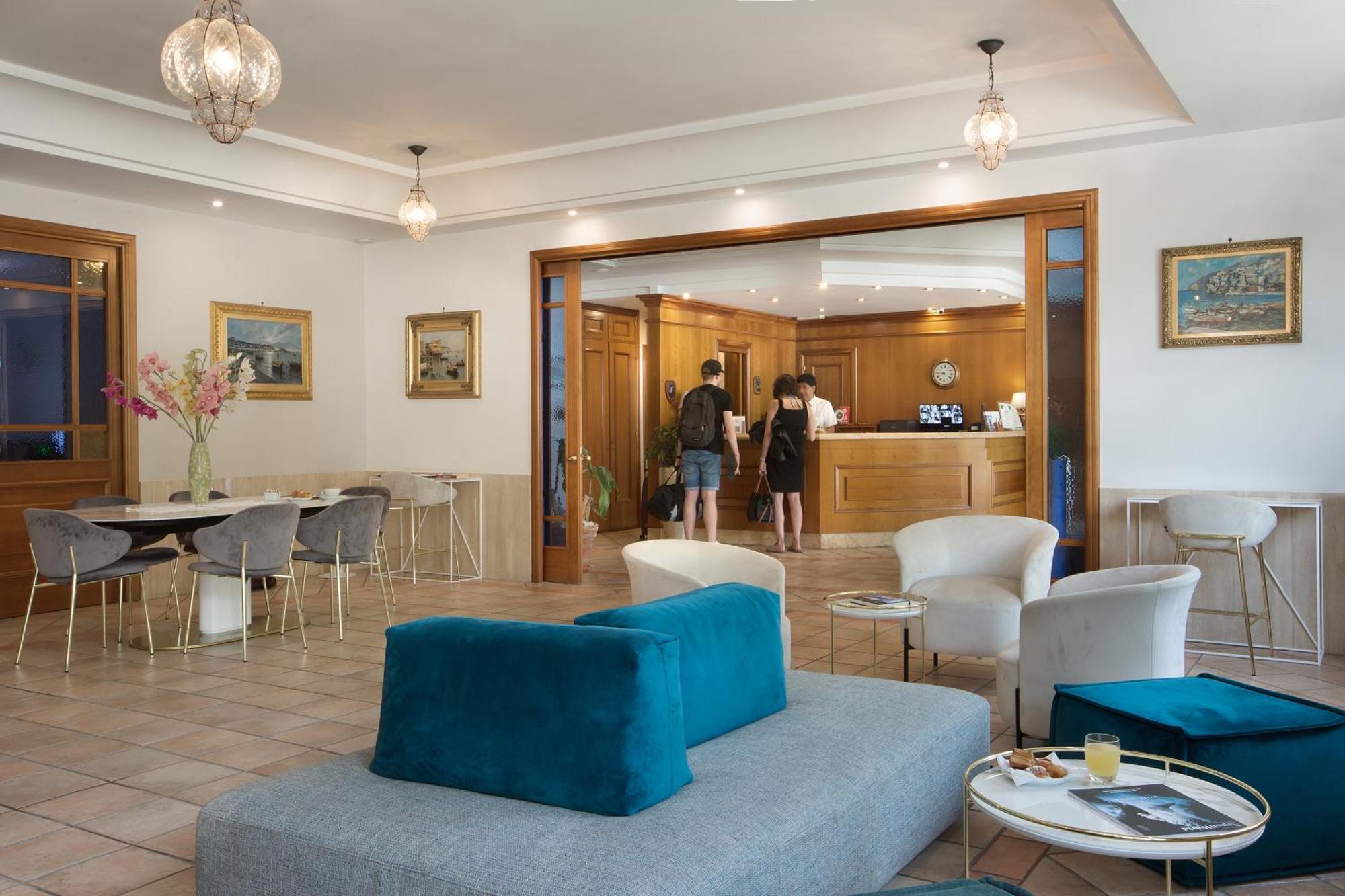 Montespina Park Hotel Наполи Екстериор снимка